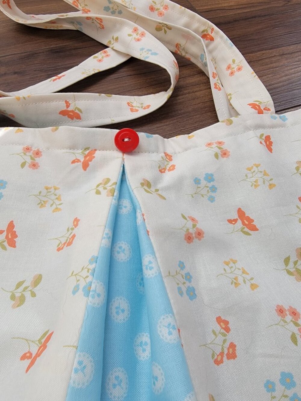 NEW handmade tote/market bag pleated contrasting fabric lined; blue orange flora - Picture 3 of 9